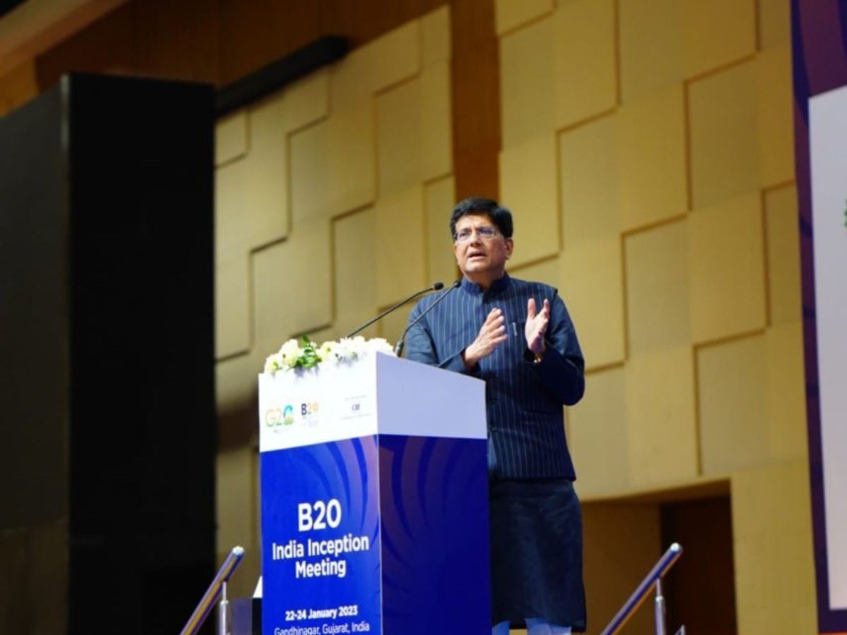 Shri Piyush Goyal asks businesses to adopt a sustainable and green approach in business practices