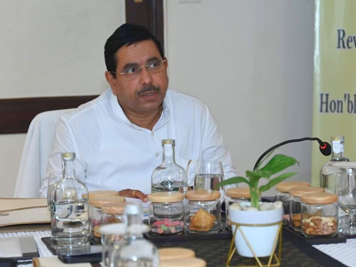Coal Minister Pralhad Joshi reviewed NCL's performance