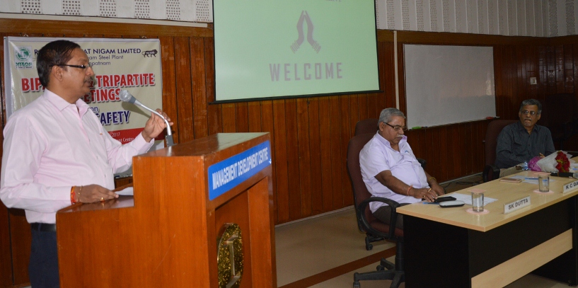 RINL Organizes Meetings on Mines Safety
