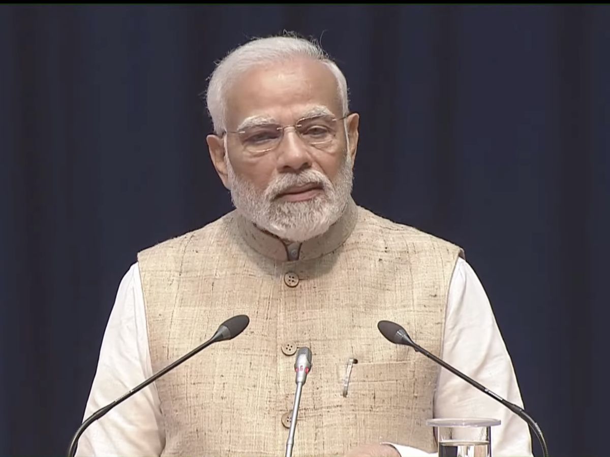 Prime Minister lauds Development of Eco-parks and Environ care by Coal Companies