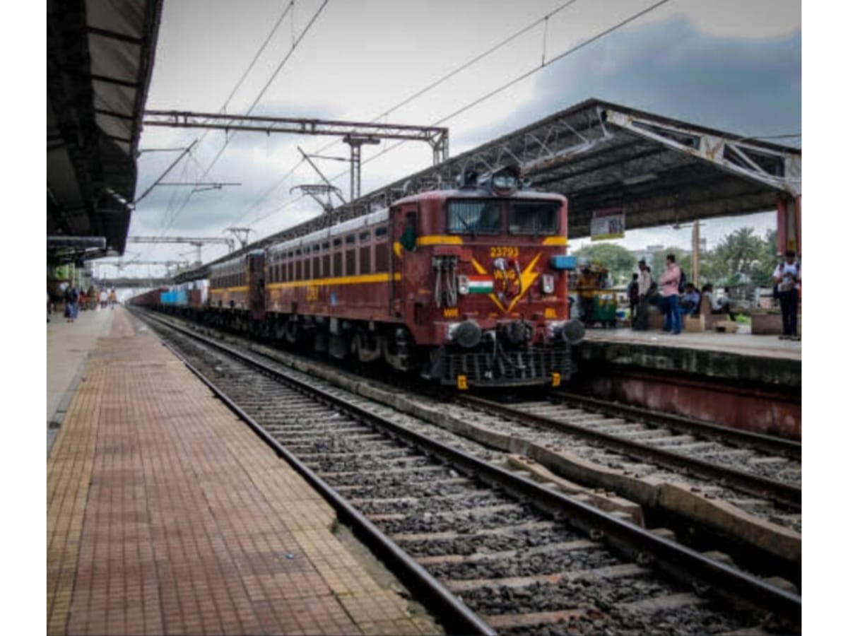 Indian Railways achieves milestone, crosses 1500MT in freight loading