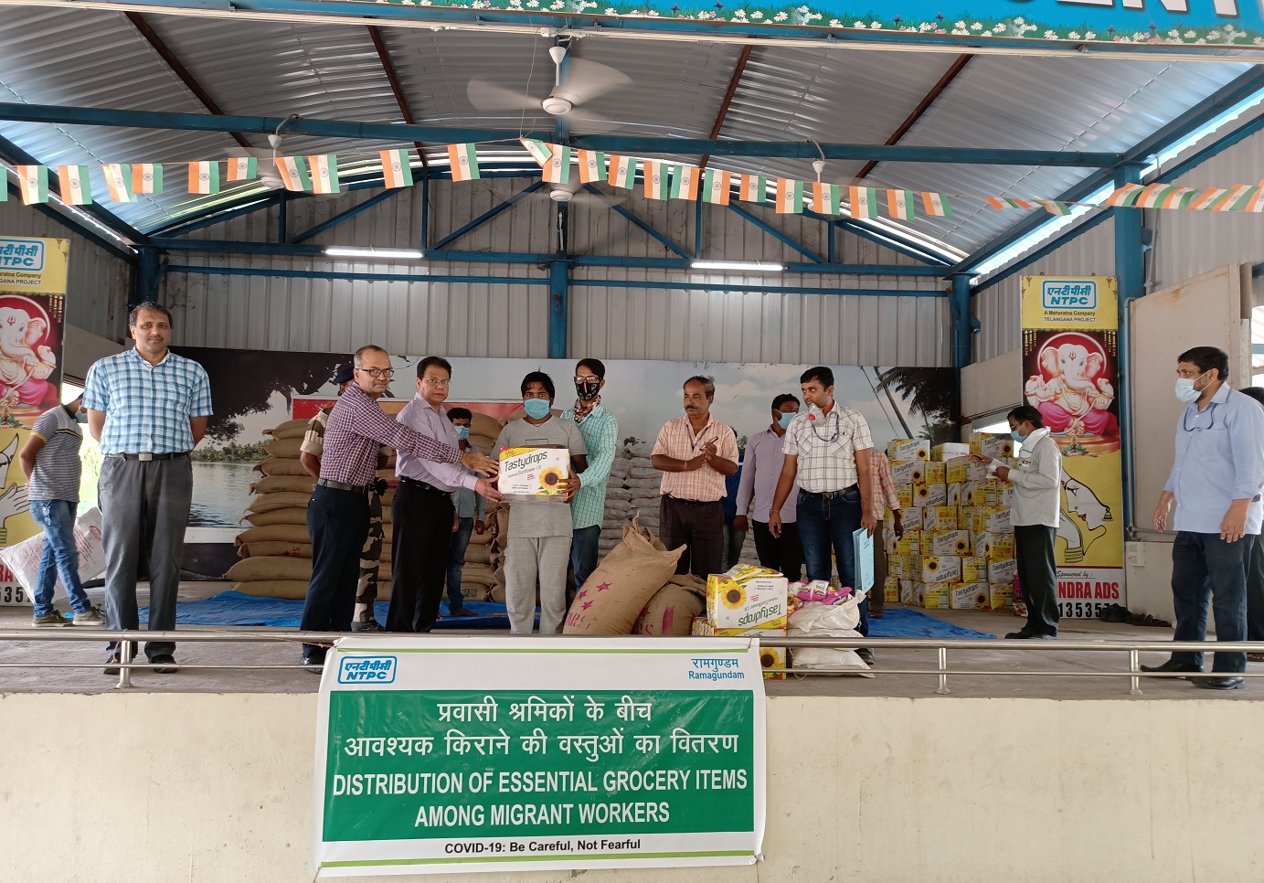 NTPC-Ramagundam distributes essential grocery items among 4500 migrant workers