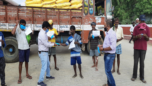 RCF distributed face masks and sanitizers to labourers