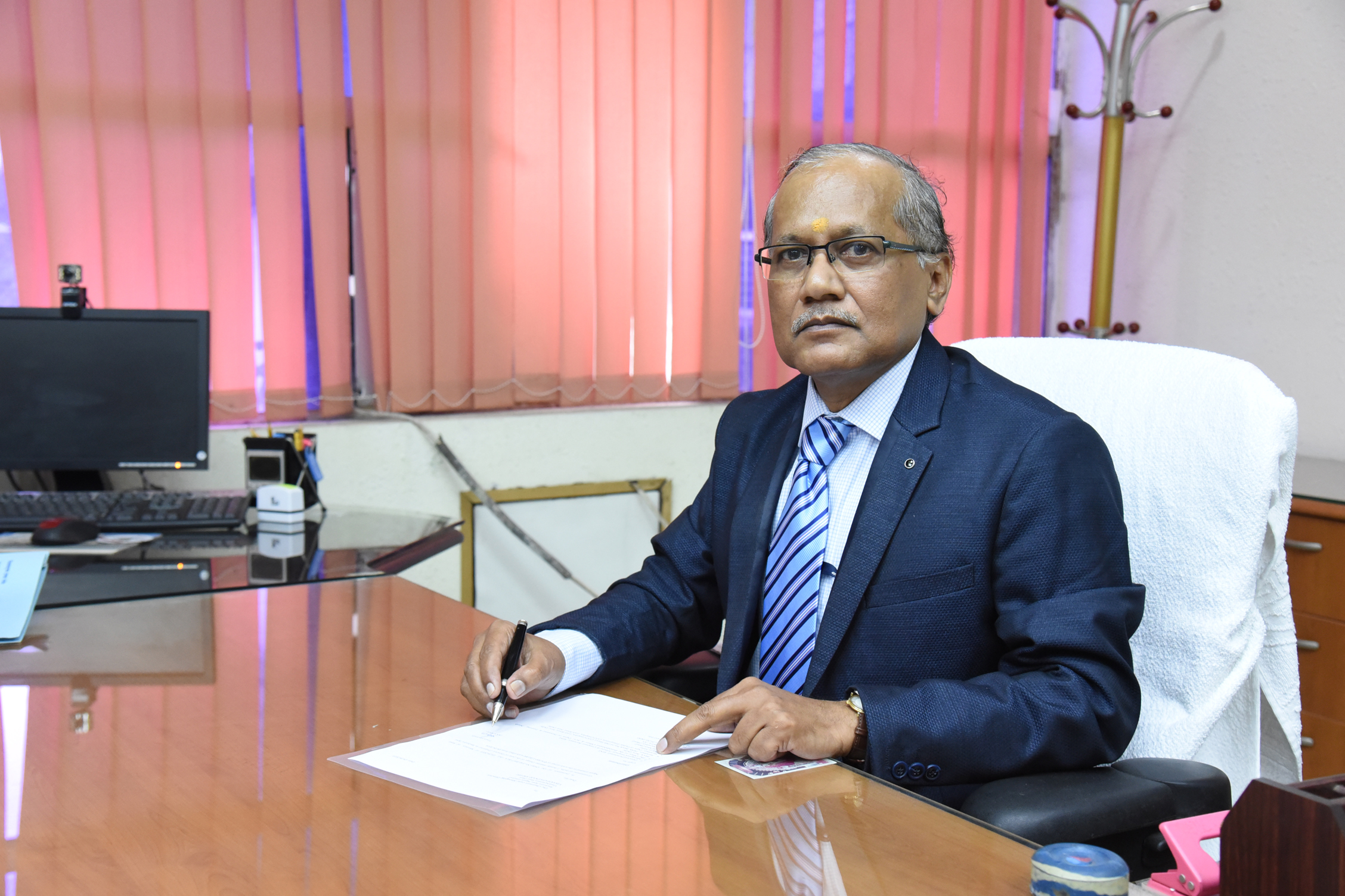 Shri KK Ghosh assumes charge as Director Projects of RINL VSP