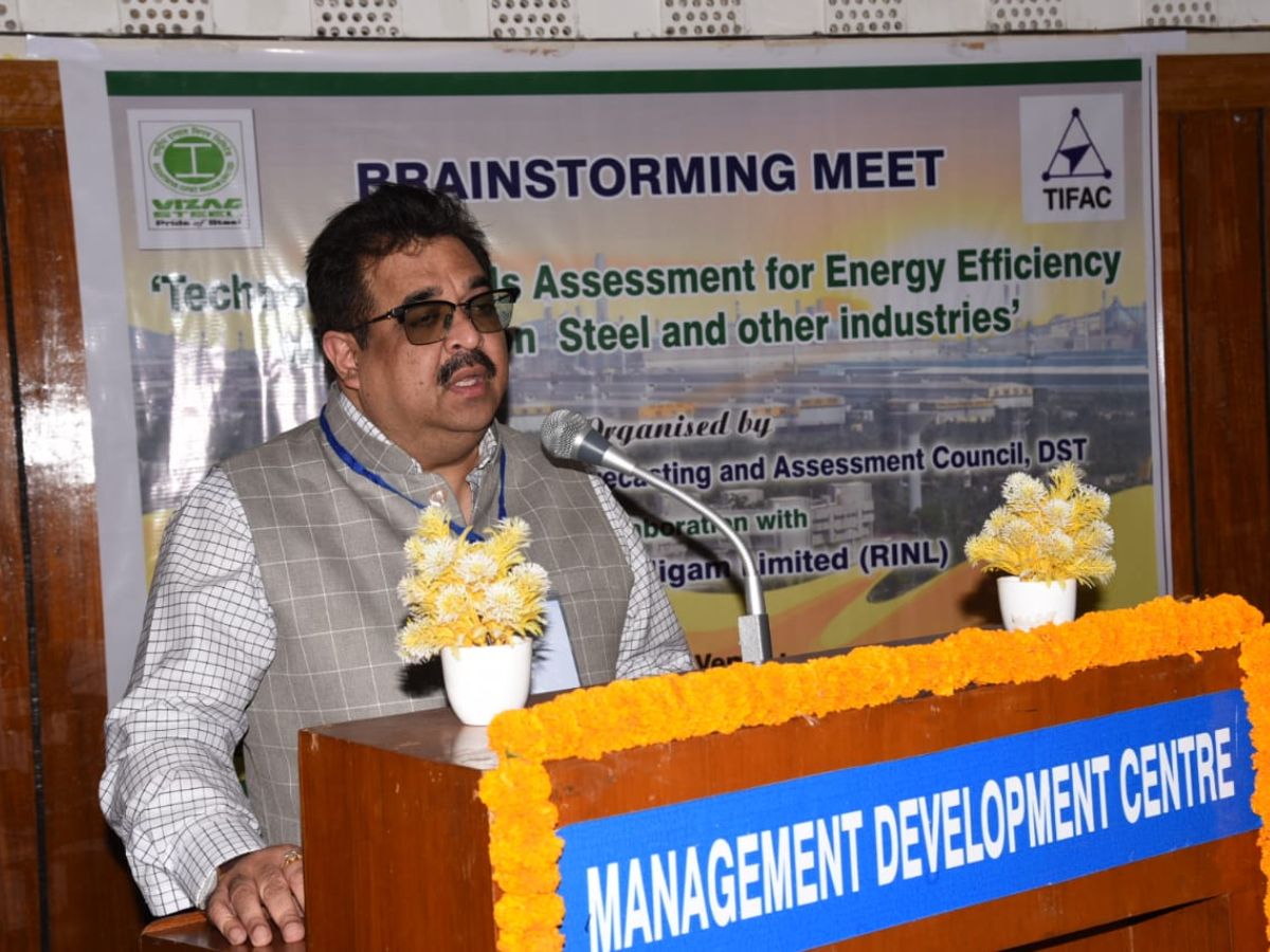 RINL Organises Brainstorming Meeting Focusing Steel and other Industries