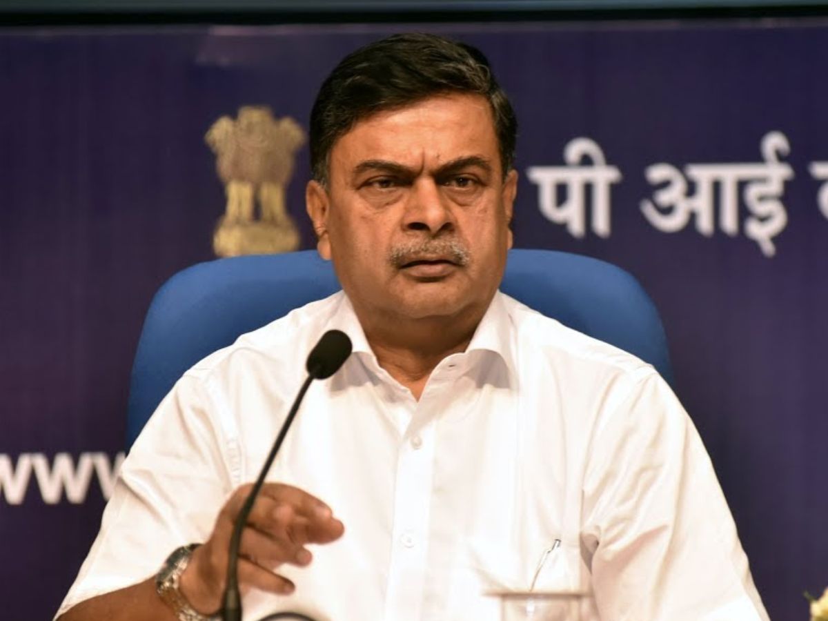 PSUs under Govt invest in Energy Storage Technologies along with Solar PV Projects: R. K Singh