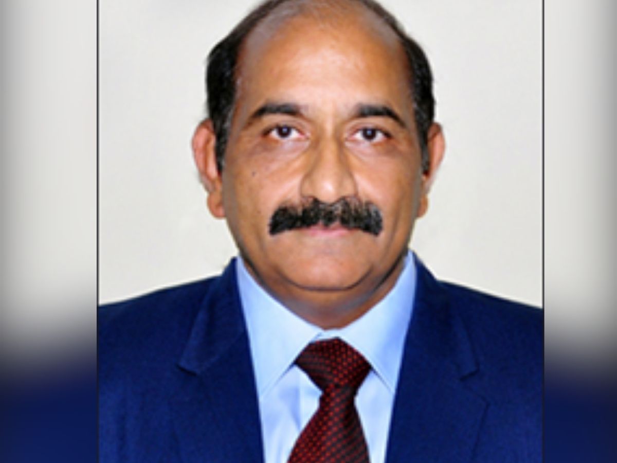 Shri P Radhakrishna assumes additional charge of CMD, BDL