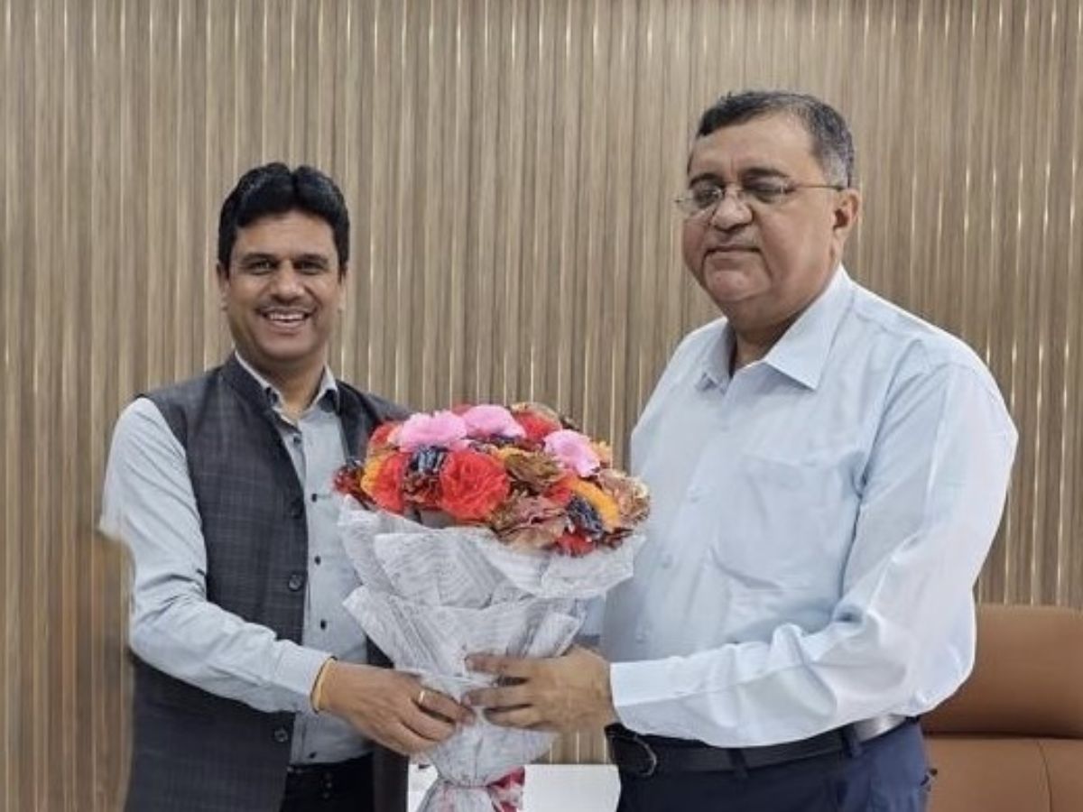 SJVN CMD met S. J. Haider, ACS, Energy & Petrochemicals Department, Gujarat