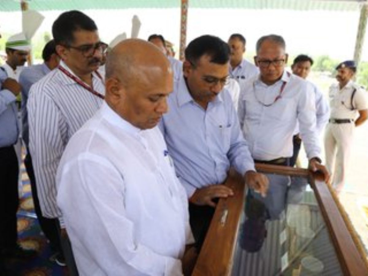 Steel Minister visits NMDC’s Diamond Mines and Exploration Camp Panna
