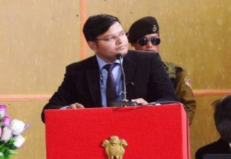 Ua koho ʻia ʻo Danish Ashraf i Komisina Hoʻomohala Hui ma ke Keʻena o ke Komisina Hoʻomohala