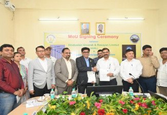 HURL and DMC Sign MoU to Install LED Streetlights Across Sindri
