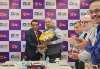 LIC ties up with AU Small Finance Bank for Bancassurance
