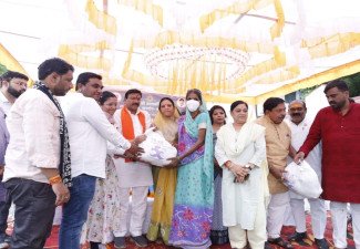 NTPC distributed Nutritional Kit to 100 TB patients in Khargone under CSR