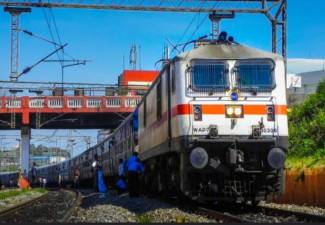 Indian Railways avduker «tur-retur-pakke» med 20 % rabatt på reiser i høytiden