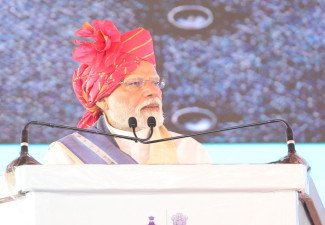 El primer ministro Modi coloca las primeras piedras de proyectos de desarrollo por valor de 10,000 millones de rupias en Haryana