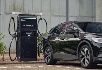 Wallbox и PowerGo объявляют о сотрудничестве по развертыванию решений для зарядки электромобилей в отелях Нидерландов