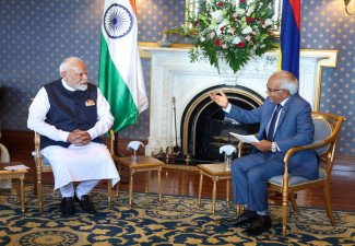 El Primer Ministro Modi se reúne con el Presidente de la República de Mauricio