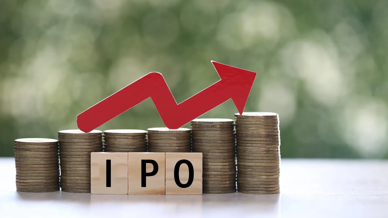 What Retail Investors Need to Know About the Upcoming IPO Wave in 2025