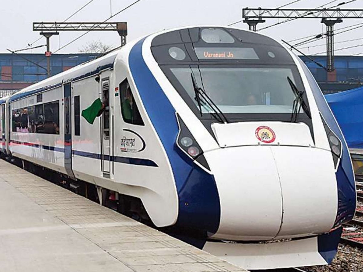 Railway Minister announced Vande Bharat Express operation from Khajuraho