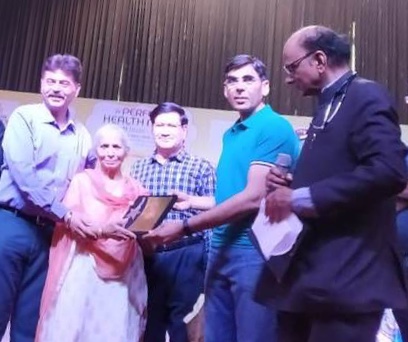 Shri Vipin Kharbanda bags HCFI K L Chopra Media Award