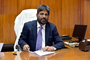 Sri A K Saxena assumes charge as Director Operations of RINL-VSP