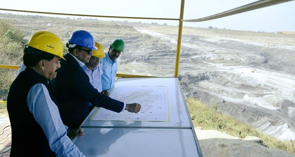 Secretary coal inspects mines at WCL