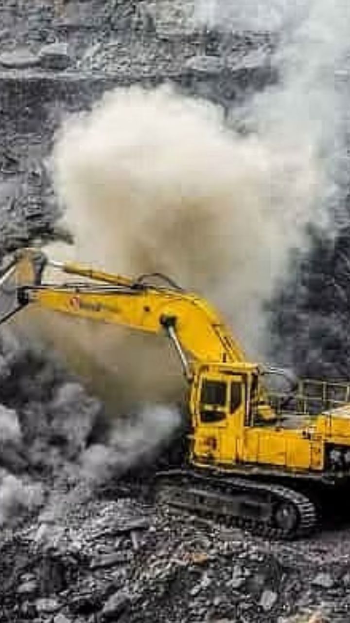 Govt set deadline of 2025 to control surface fires at 19 coal mines 