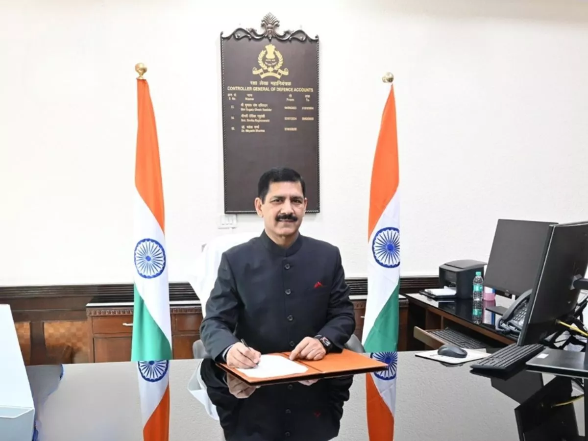 Dr Mayank Sharma assumes office of Financial Advisor (Defence Services)