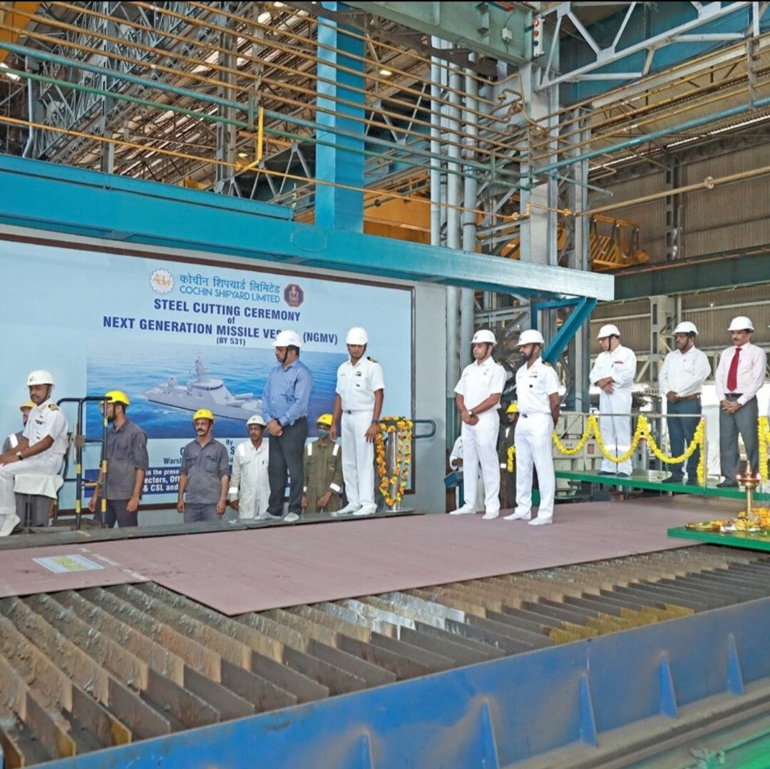На верфи Cochin Shipyard Limited в Кочине состоялась церемония резки стали для первого корабля нового поколения ракетных судов.